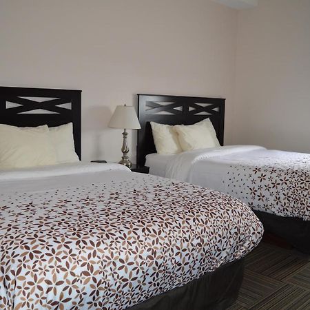 Auberge Macdonald Guest Inn Iroquois Falls المظهر الخارجي الصورة