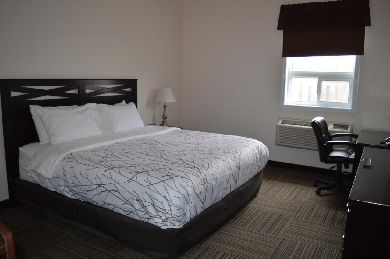 Auberge Macdonald Guest Inn Iroquois Falls المظهر الخارجي الصورة