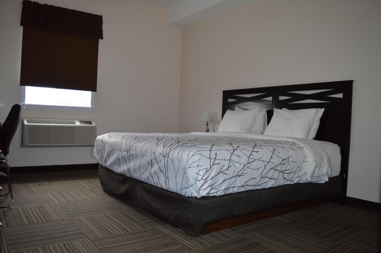 Auberge Macdonald Guest Inn Iroquois Falls المظهر الخارجي الصورة