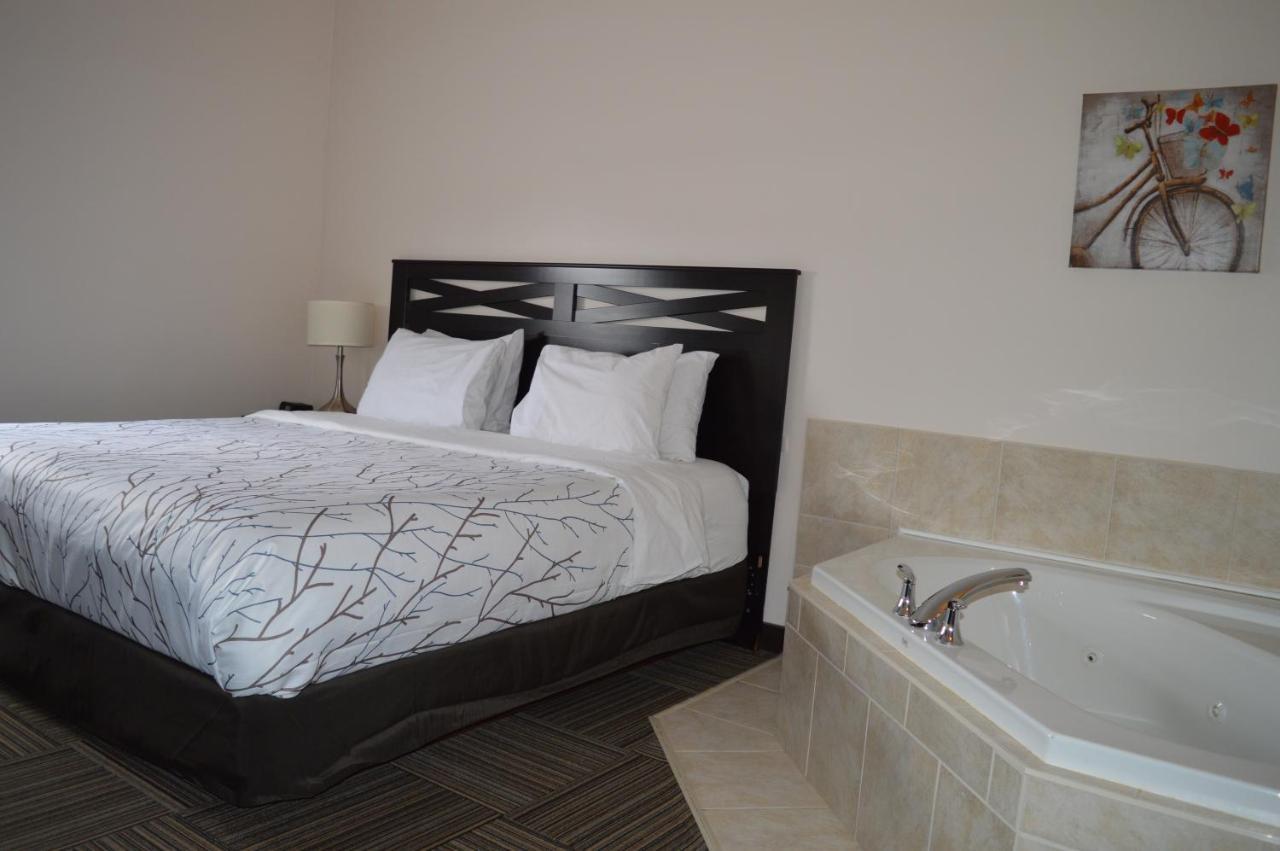 Auberge Macdonald Guest Inn Iroquois Falls المظهر الخارجي الصورة