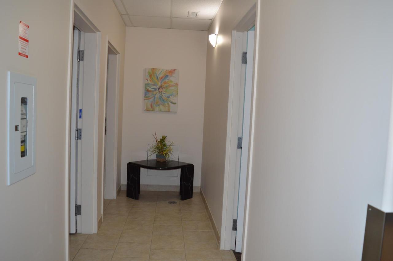 Auberge Macdonald Guest Inn Iroquois Falls المظهر الخارجي الصورة