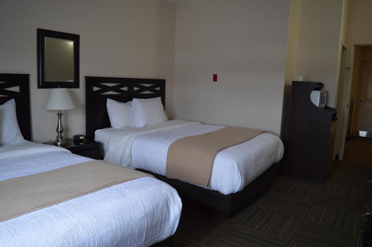 Auberge Macdonald Guest Inn Iroquois Falls المظهر الخارجي الصورة