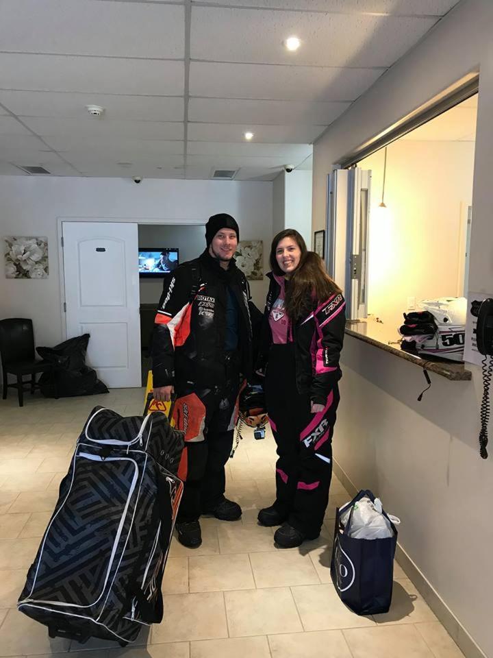 Auberge Macdonald Guest Inn Iroquois Falls المظهر الخارجي الصورة